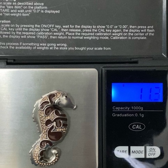 Unsigned Silver-tone Enameled Rhinestones Seahorse Figural Pendant Brooch 11.3g - Picture 9 of 12